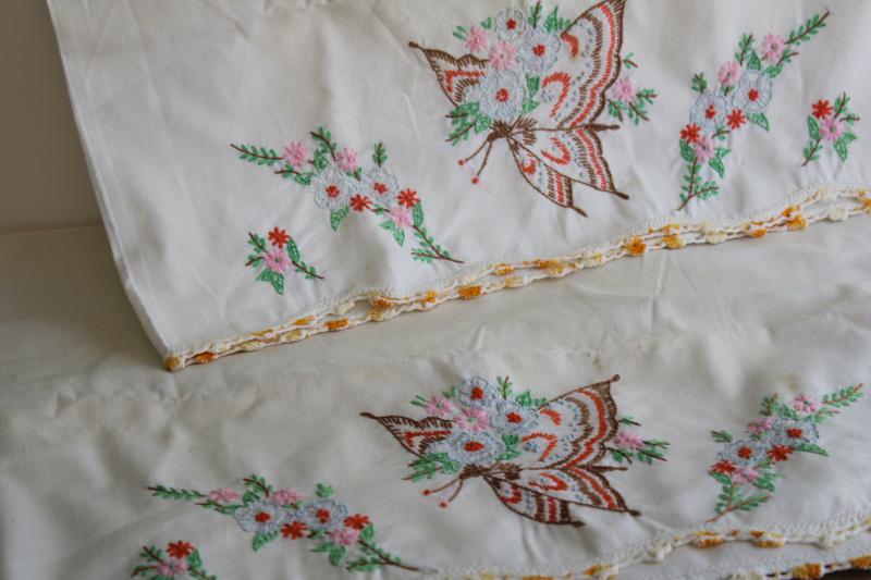 photo of vintage pillowcases w/ embroidery & lace, lot of linens for upcycle sewing projects #12