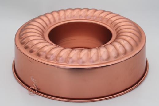 photo of vintage pink aluminum jello mold lot, copper pink ring molds or cake pans #2