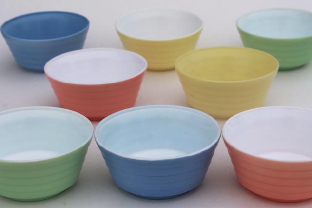 photo of vintage pink blue yellow green cottage cheese bowls, Hazel Atlas Moderntone platonite glass #5