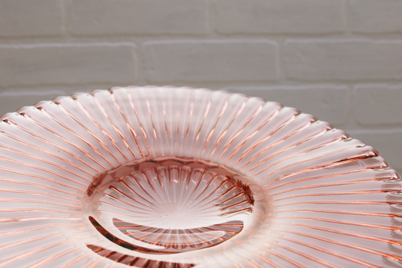 photo of vintage pink depression glass cake stand, Anchor Hocking bubble pattern fluted ribbed plate #3