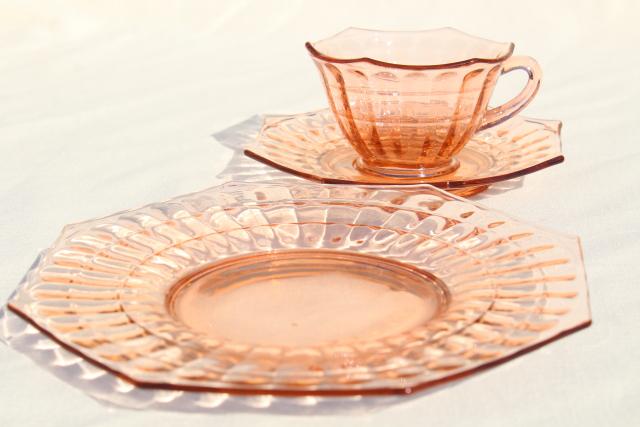 photo of vintage pink depression glass dishes set for 8, bamboo optic octagon shape #4