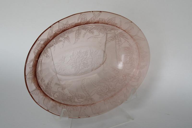 photo of vintage pink depression glass oval bowl, Jeannette glass poinsettia floral pattern #4