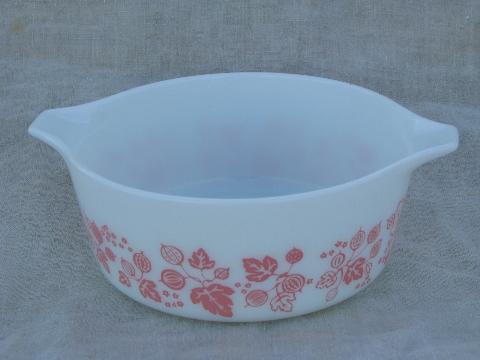 photo of vintage pink gooseberry Pyrex kitchen glass casserole baking dishes #2