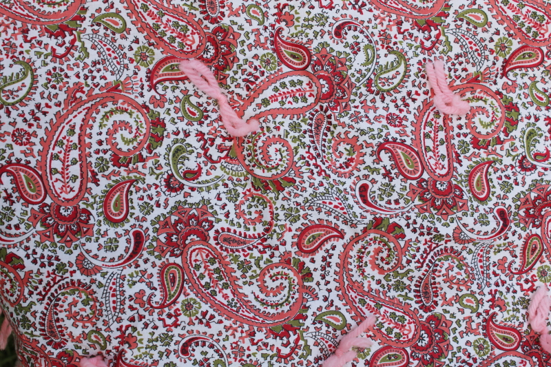 photo of vintage pink paisley chintz cotton comforter w/ warm puffy wool inside, girly western winter blanket  #4