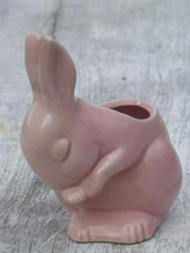 catalog photo of vintage pink rabbit baby bunny planter, old unmarked USA pottery planter