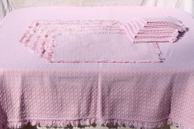 photo of vintage pink & white heavy cotton weave handwoven homespun type tablecloth, placemats & napkins #2