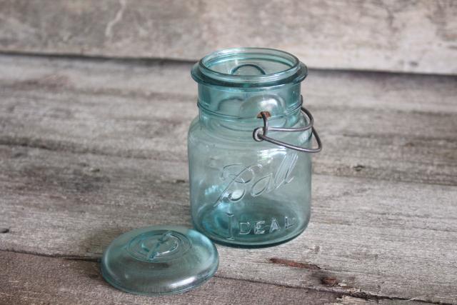 photo of vintage pint size blue glass mason jar w/ bail lid, Ball Ideal 1908 patent date #4