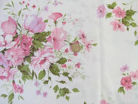 photo of vintage polished cotton glazed floral print chintz fabric, bouquets in pink #2