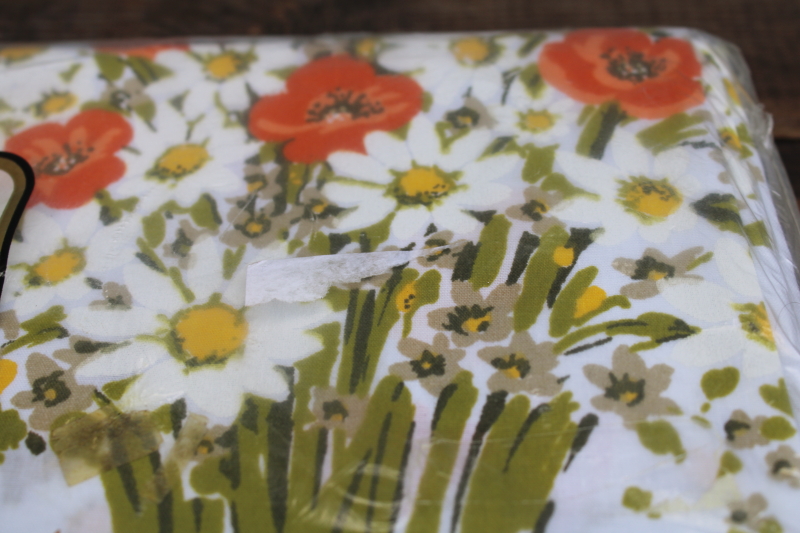 photo of vintage poly cotton blend bed sheet poppies & daisies print sealed package twin size flat sheet  #3