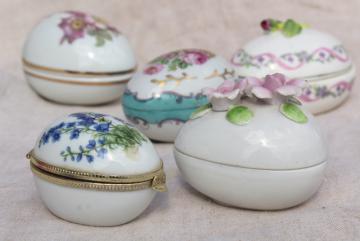 catalog photo of vintage porcelain egg shaped trinket boxes, collection of Easter eggs w/ painted flowers