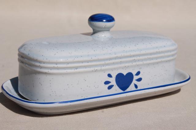 photo of vintage pottery covered butter dish, country kitchen blue heart speckled stoneware #1