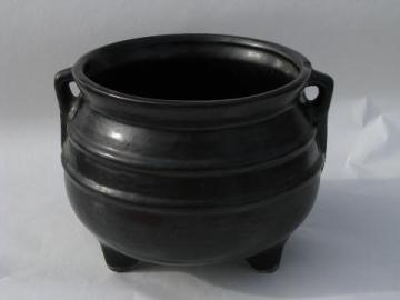 catalog photo of vintage pottery planter, black iron kettle, witches cauldron for Halloween!