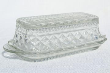 catalog photo of vintage pressed glass butter dish, Anchor Hocking Wexford pattern plate & cover