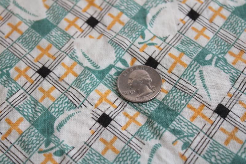 photo of vintage print cotton feed sack fabric, jadite green & yellow plaid w/ peaches or lemons #2