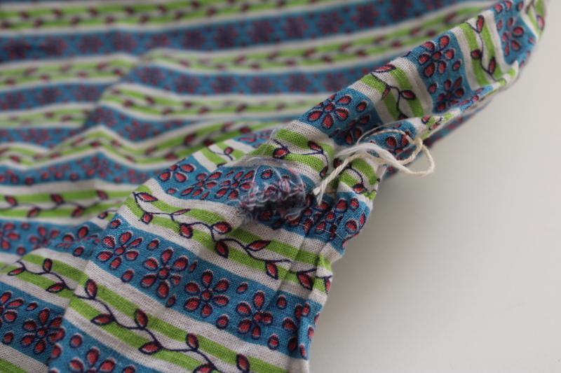 photo of vintage print cotton feed sack fabric, vines & flower stripes, lime green, blue, pink #4