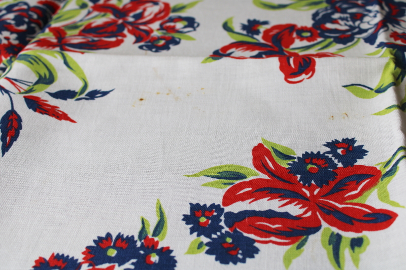 photo of vintage print cotton tablecloth, bright floral in retro colors #3