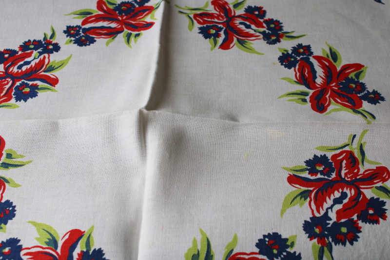 photo of vintage print cotton tablecloth, bright floral in retro colors #4