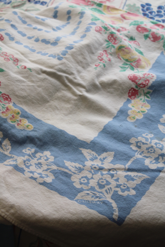 photo of vintage print cotton tablecloths lot, shabby faded flowers, floral cutter fabric for crafts sewing #4