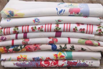 catalog photo of vintage print cotton tablecloths, retro 40s 50s kitchen tablecloth lot 