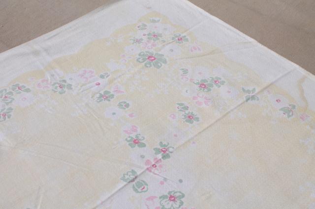 photo of vintage print cotton tablecloths, retro 40s 50s kitchen tablecloth lot #9