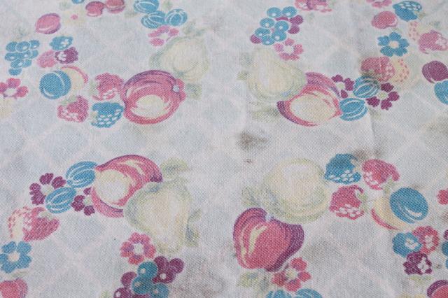 photo of vintage print cotton tablecloths, retro 40s 50s kitchen tablecloth lot #15