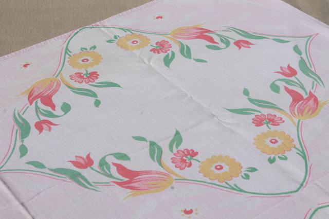 photo of vintage print cotton tablecloths, retro 40s 50s kitchen tablecloth lot #17