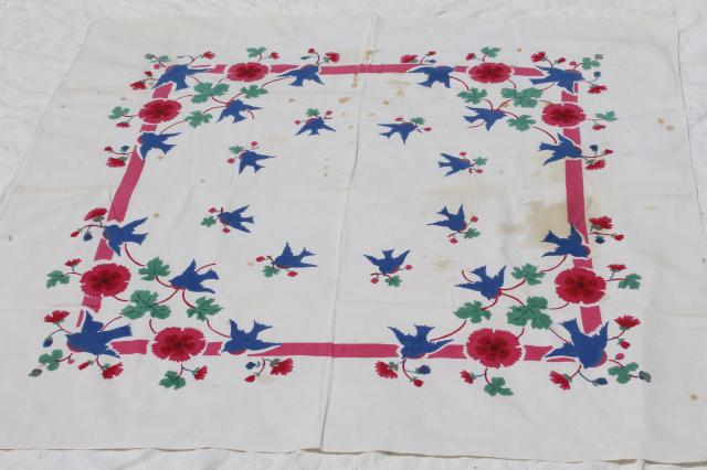 photo of vintage print cotton tablecloths, retro 40s 50s kitchen tablecloth lot #3