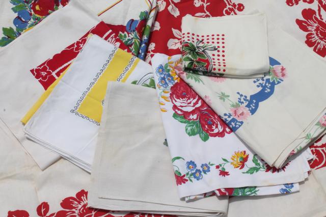 photo of vintage print cotton tablecloths, retro 40s 50s kitchen tablecloth lot #11