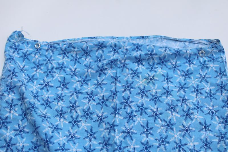 photo of vintage printed cotton feedsack fabric, blue snowflakes print whole sack #5