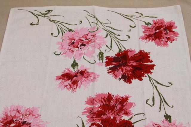 photo of vintage printed linen tea towel w/ cottage flowers, red & pinks carnations #4