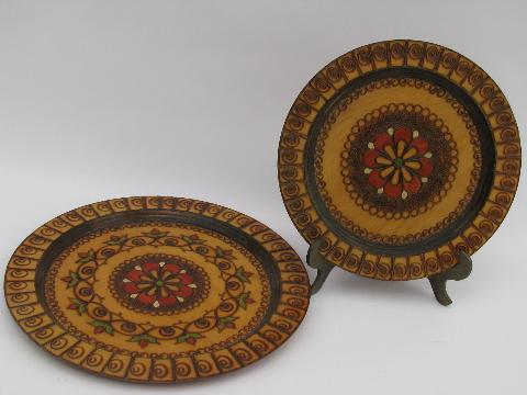 photo of vintage pyrography folk art wood plates, tinted woodburning design #1