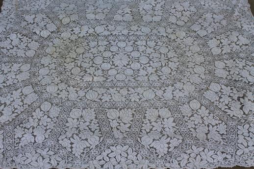 photo of vintage quaker lace type cotton tablecloth lot, shabby tablecloths or cutters #4