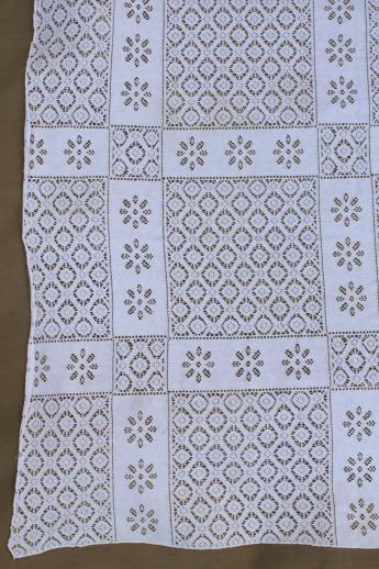 photo of vintage quaker lace type cotton tablecloth lot, shabby tablecloths or cutters #7