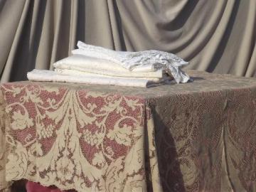catalog photo of vintage quaker lace type cotton tablecloth lot, shabby tablecloths or cutters