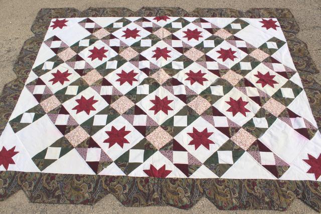 photo of vintage quilt bedspreads, patchwork star & ring patterns, green, rust red roses #4