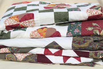 catalog photo of vintage quilt bedspreads, patchwork star & ring patterns, green, rust red roses