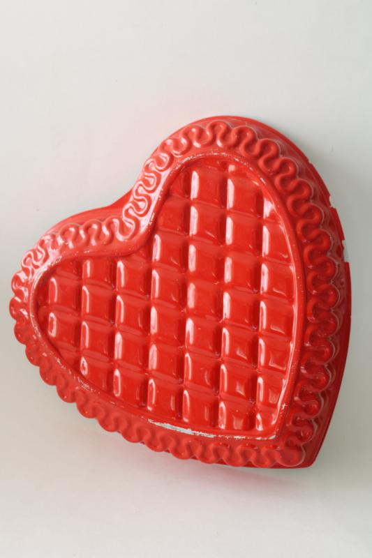 photo of vintage quilted heart shape cake baking pan or jello mold, red enamel metal #1