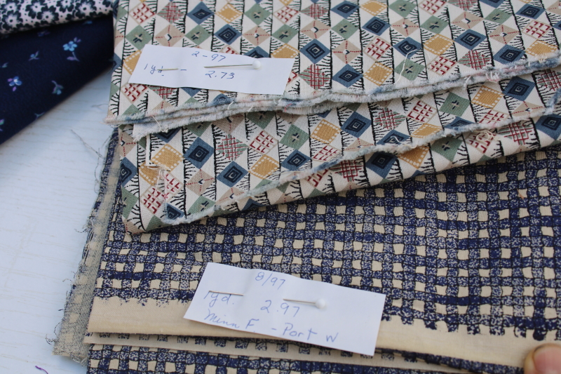 photo of vintage quilting cotton fabric, lots of fat quarters small pieces, 90s prints in blues  #3