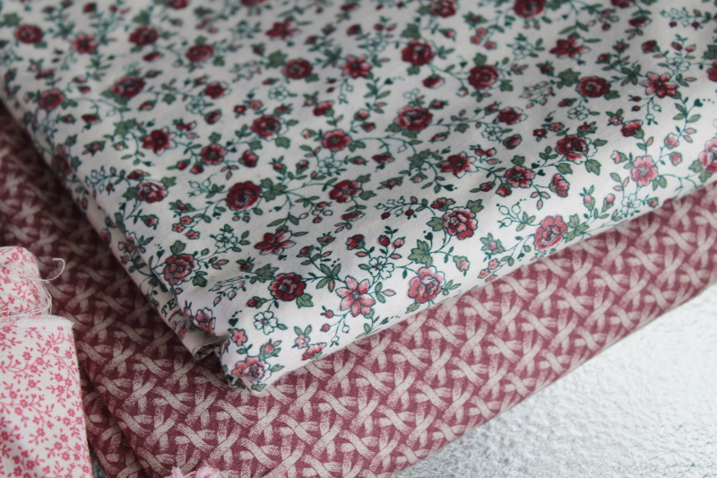 photo of vintage quilting fabric lot, pink & dusty rose cotton calico & prints, large pieces scraps #5