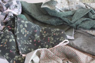 vintage quilting fabric lot shades of green, cotton calico & prints, large pieces scraps