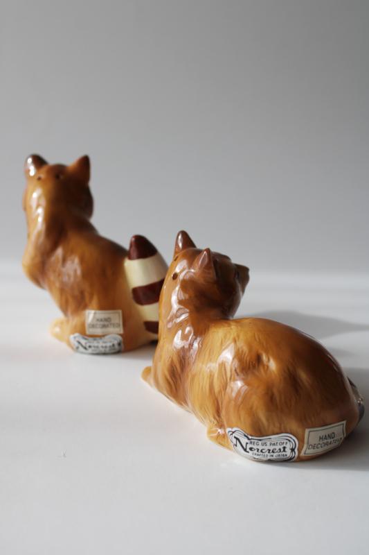 photo of vintage raccoons salt & pepper shakers hand painted ceramic Norcrest Japan label #2