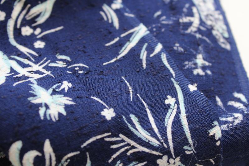 photo of vintage rayon blend heavy crepe fabric, floral print white on navy blue #3