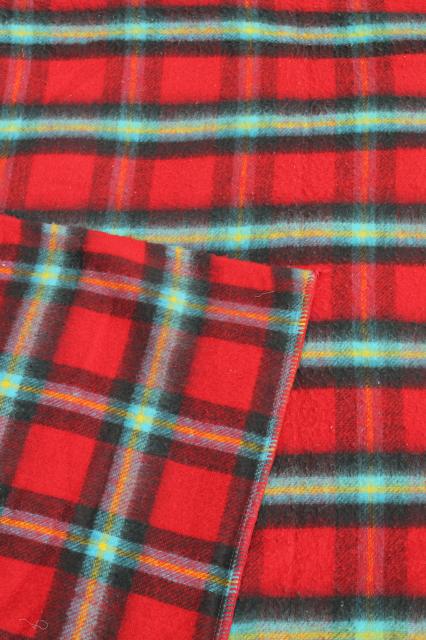 photo of vintage red tartan plaid camp blanket, bed or bunk blanket 88 x 74 #3