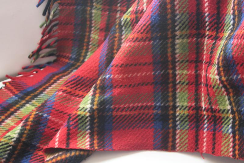 photo of vintage red tartan plaid camp blanket, cozy heavy wool throw w/ fuzzy fringe #8