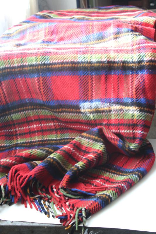 photo of vintage red tartan plaid camp blanket, cozy heavy wool throw w/ fuzzy fringe #9