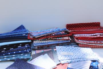 catalog photo of vintage red white blue prints cotton fabric, quilt pieces fat quarters & yardage patriotic summer sewing crafts