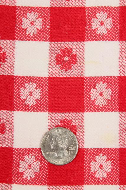 photo of vintage red & white checked cotton tablecloths & napkins, picnic or bistro style for country kitchen #4