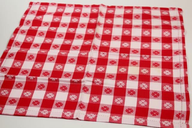 photo of vintage red & white checked cotton tablecloths & napkins, picnic or bistro style for country kitchen #5