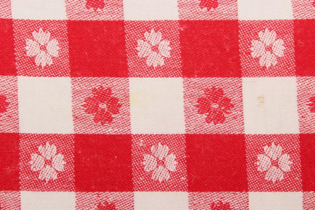 photo of vintage red & white checked cotton tablecloths & napkins, picnic or bistro style for country kitchen #9