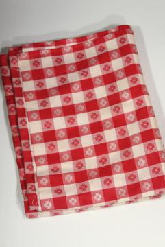 catalog photo of vintage red & white checked linen fabric for kitchen dish towels or tablecloth